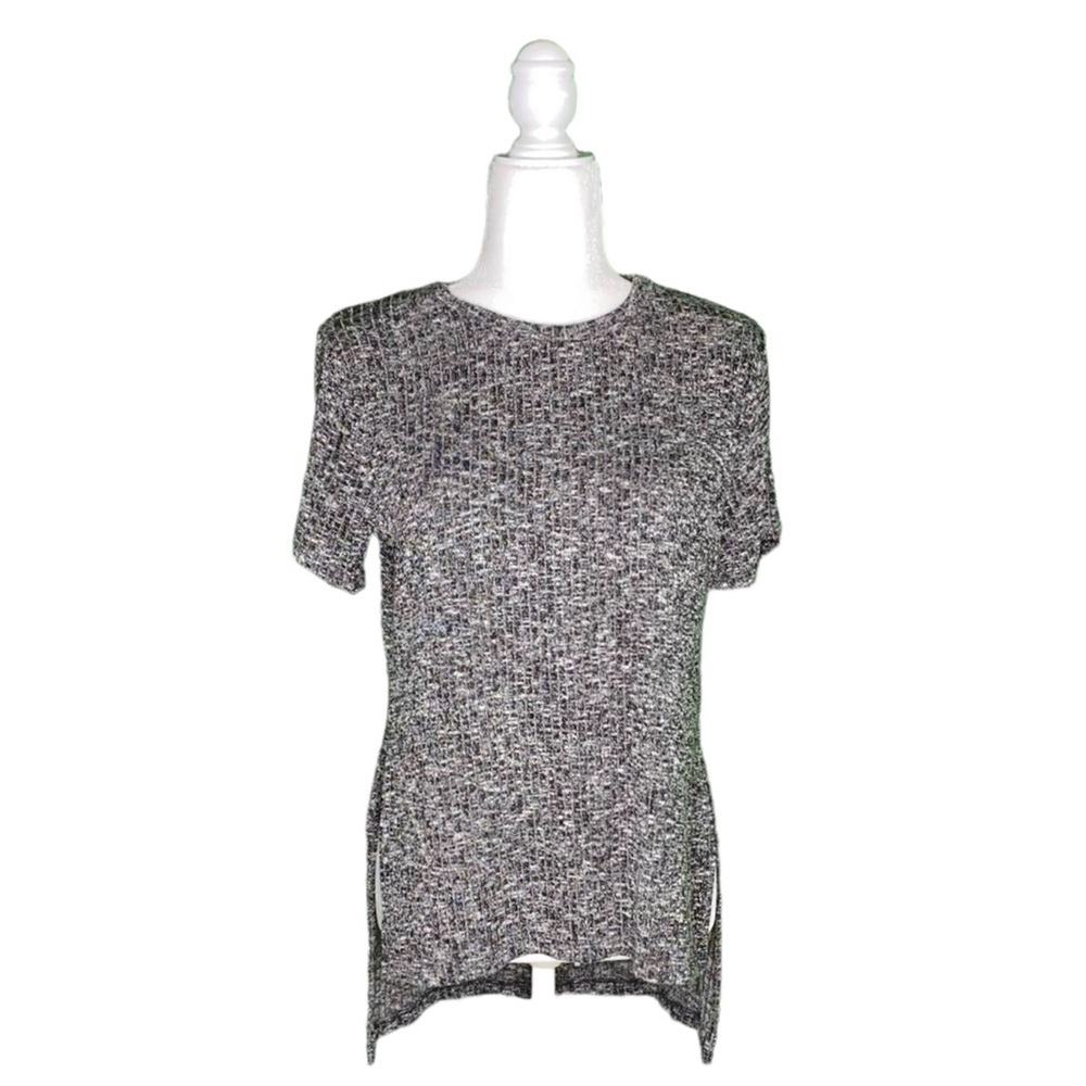 SIDE SLIT SHIRT W/ HIGH-LOW ASYMMETRICAL HEM & LOOSE FIT · SIZE M · NWOT
